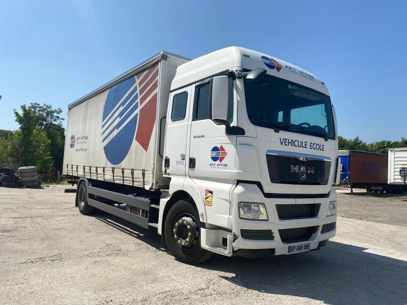 MAN TGX 18.360 - Plachtový nákladní auto: obrázek 1 MAN TGX 18.360 - Plachtový nákladní auto: obrázek 1