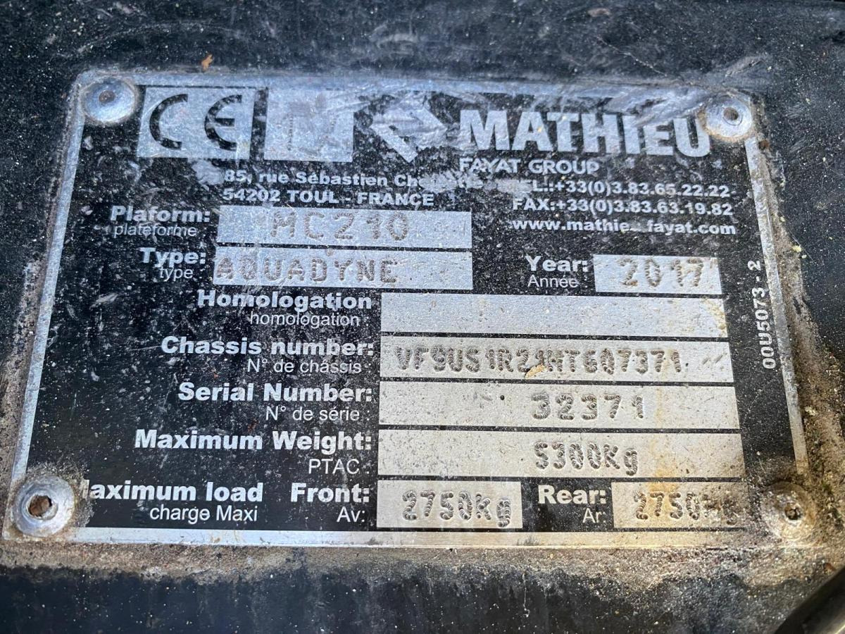 Mathieu Azura MC210 - Zametací vůz: obrázek 2 Mathieu Azura MC210 - Zametací vůz: obrázek 2