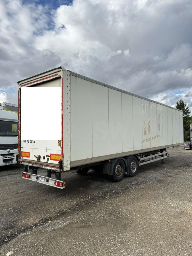 Samro - Skříňový návěs: obrázek 3 Samro - Skříňový návěs: obrázek 3