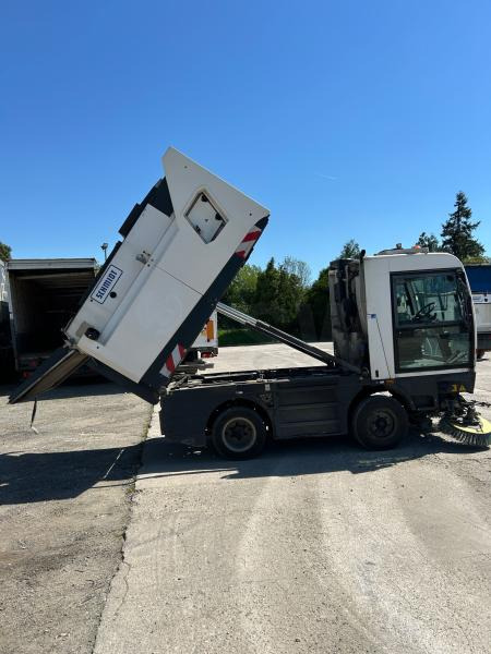 Schmidt Clingo 500 Compact 400 - Zametací vůz: obrázek 4 Schmidt Clingo 500 Compact 400 - Zametací vůz: obrázek 4