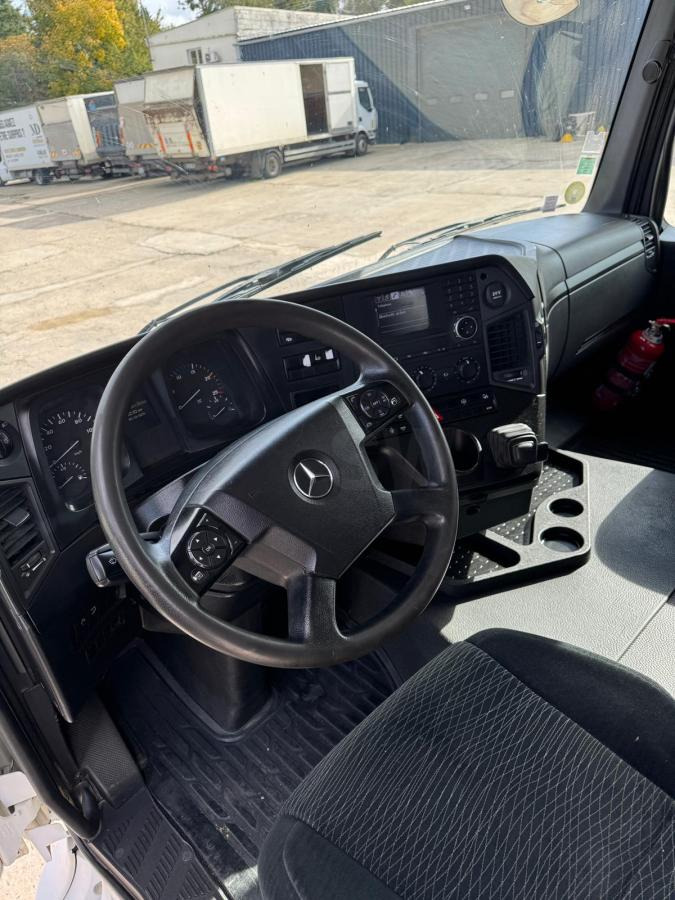Mercedes Arocs 2045 - Tahač: obrázek 4 Mercedes Arocs 2045 - Tahač: obrázek 4