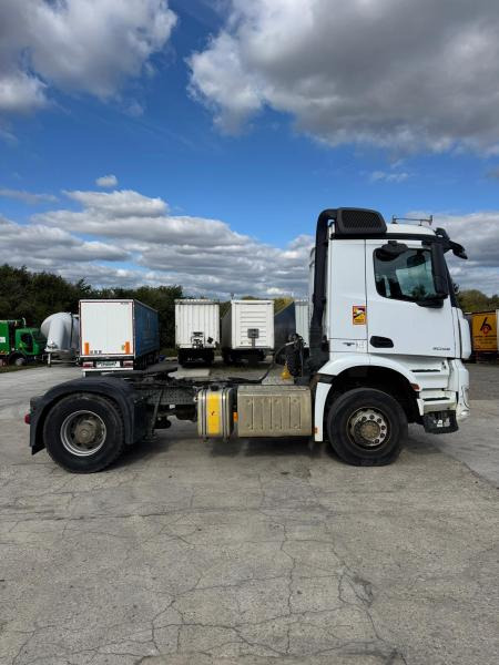 Mercedes Arocs 2045 - Tahač: obrázek 5 Mercedes Arocs 2045 - Tahač: obrázek 5