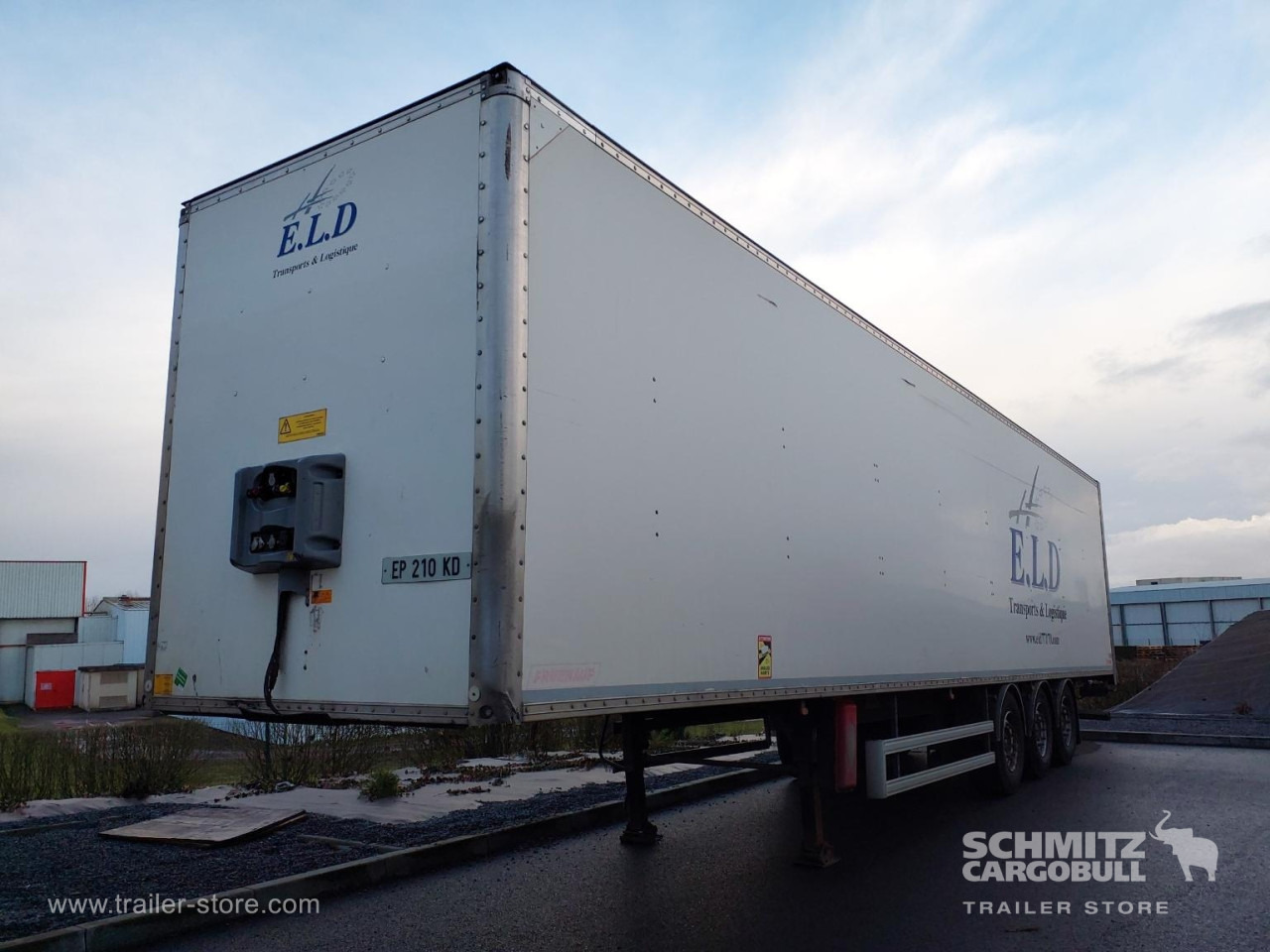 FRUEHAUF Dryfreight Standard Roller shutter door - Skříňový návěs: obrázek 1 FRUEHAUF Dryfreight Standard Roller shutter door - Skříňový návěs: obrázek 1