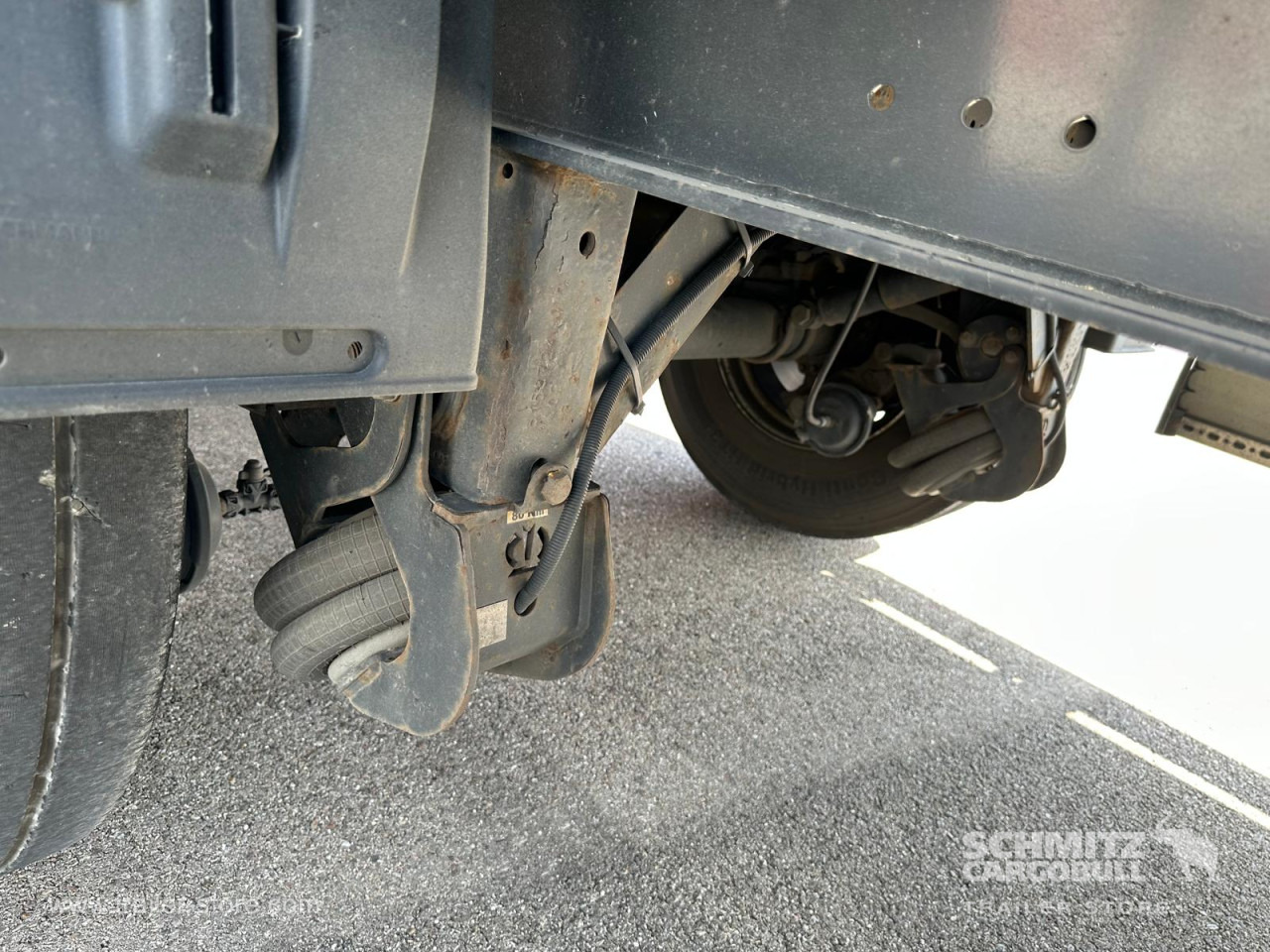 KRONE Curtainsider Dropside - Plachtový návěs: obrázek 5 KRONE Curtainsider Dropside - Plachtový návěs: obrázek 5