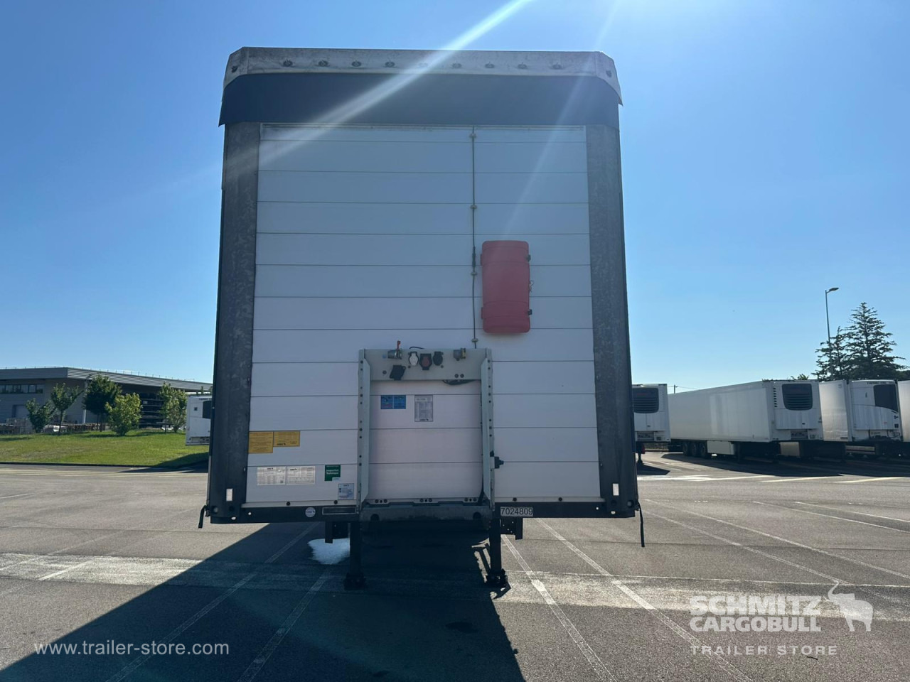 Plachtový návěs SCHMITZ Curtainsider Dropside: obrázek 12