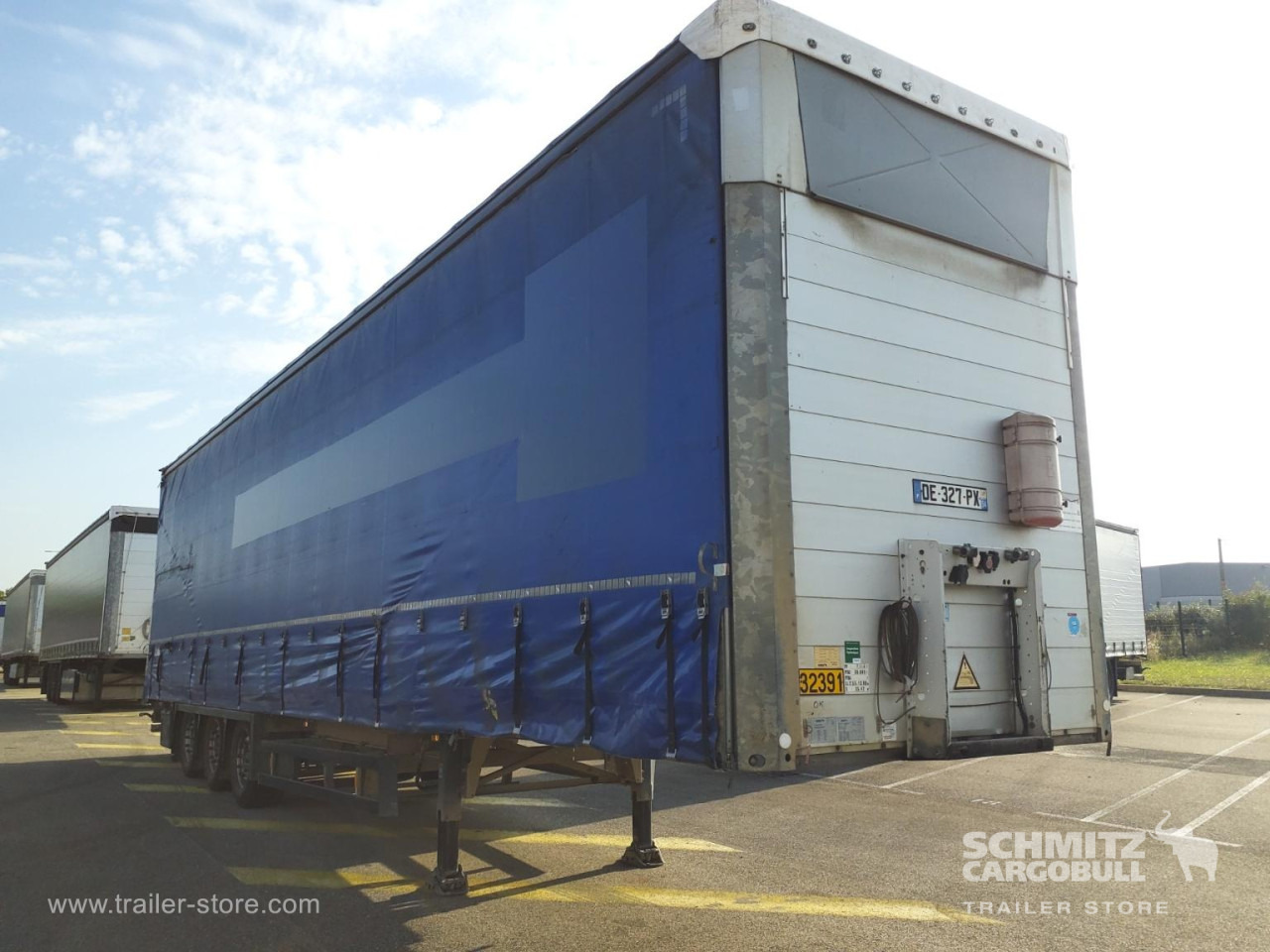 SCHMITZ Curtainsider Mega - Plachtový návěs: obrázek 1 SCHMITZ Curtainsider Mega - Plachtový návěs: obrázek 1