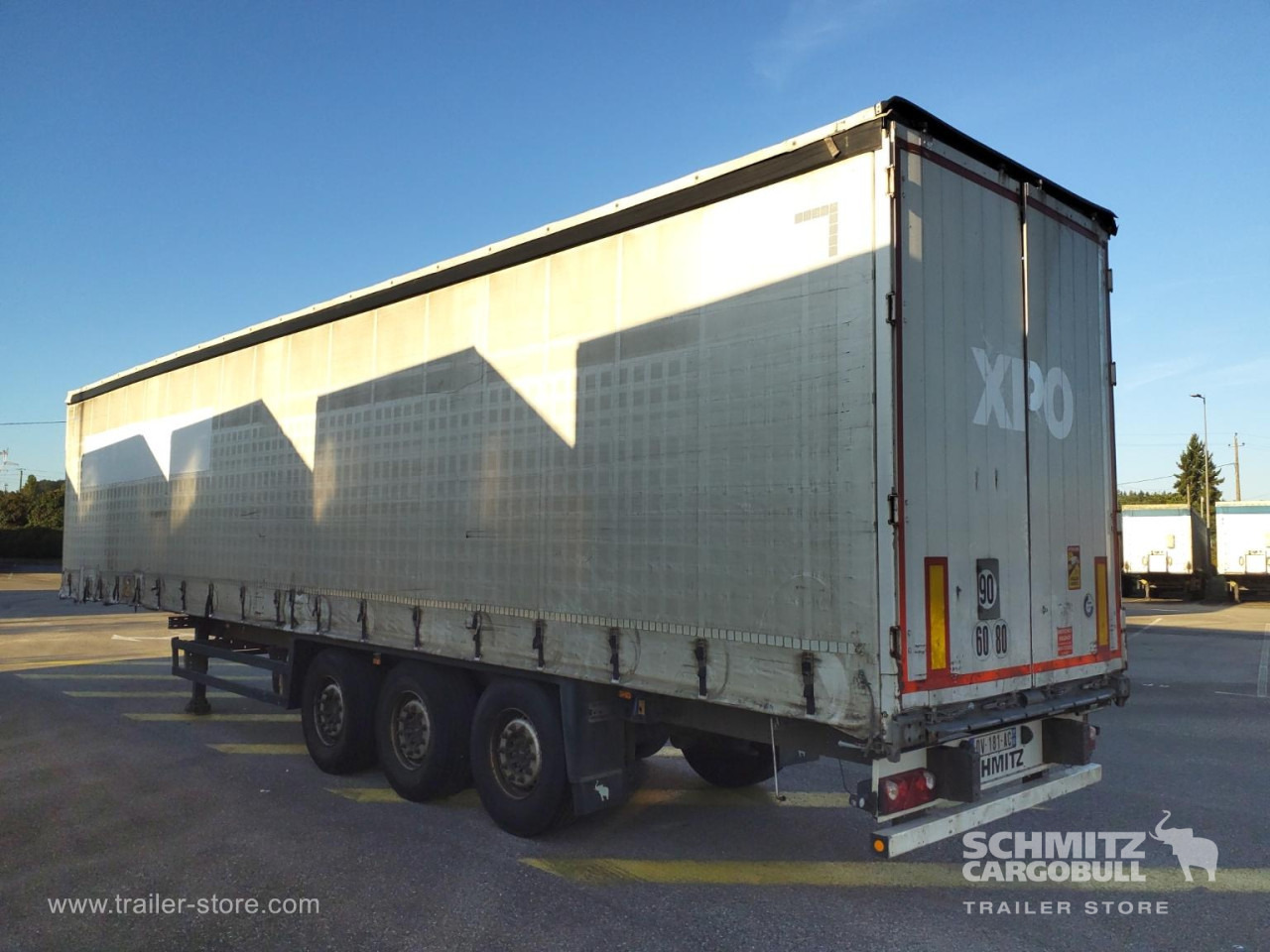 SCHMITZ Curtainsider Standard - Plachtový návěs: obrázek 3 SCHMITZ Curtainsider Standard - Plachtový návěs: obrázek 3