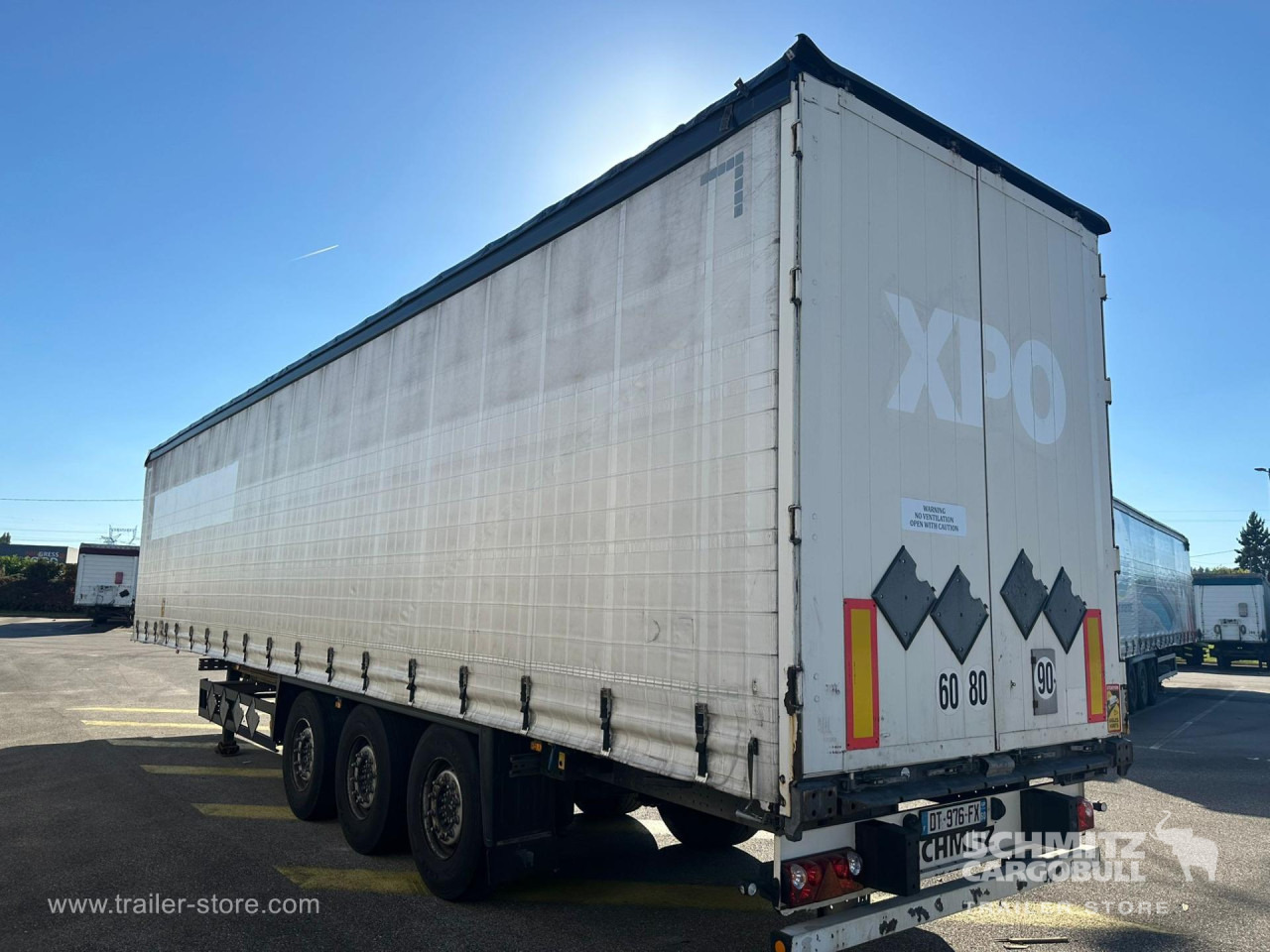 SCHMITZ Curtainsider Standard - Plachtový návěs: obrázek 2 SCHMITZ Curtainsider Standard - Plachtový návěs: obrázek 2