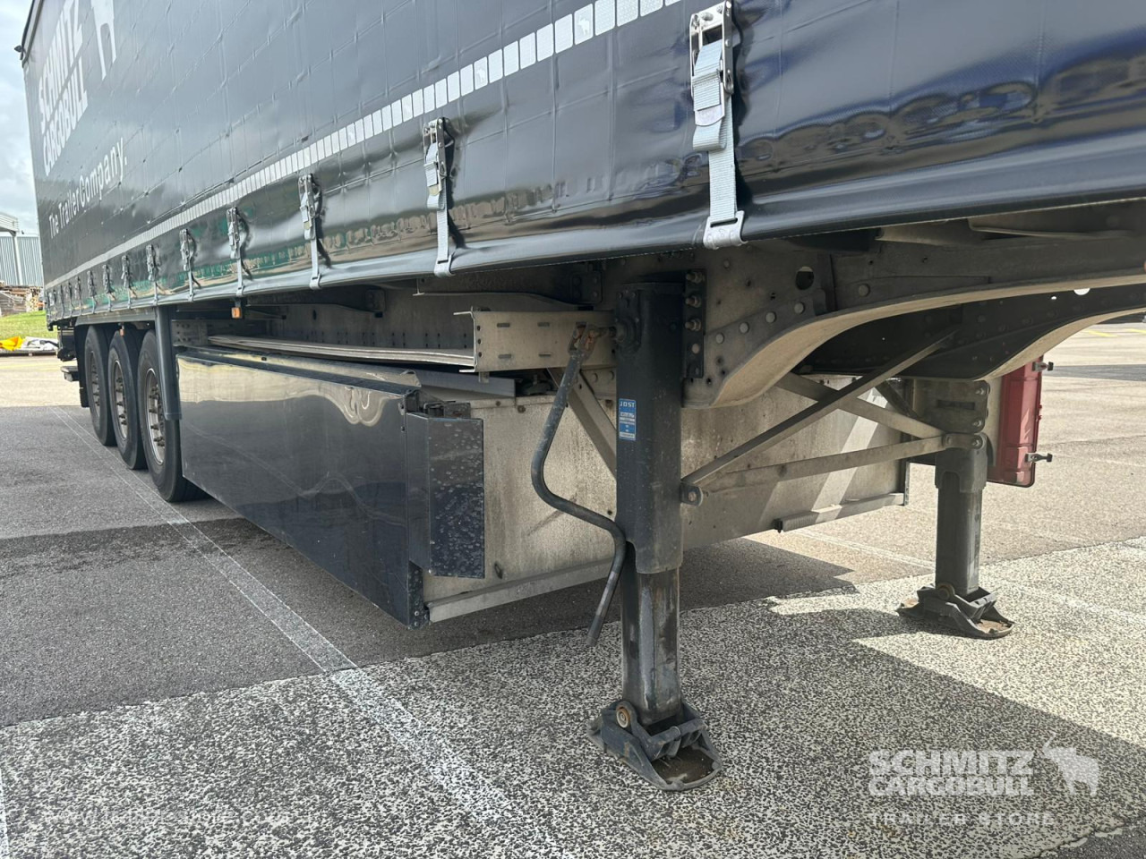 SCHMITZ Curtainsider Standard - Plachtový návěs: obrázek 3 SCHMITZ Curtainsider Standard - Plachtový návěs: obrázek 3