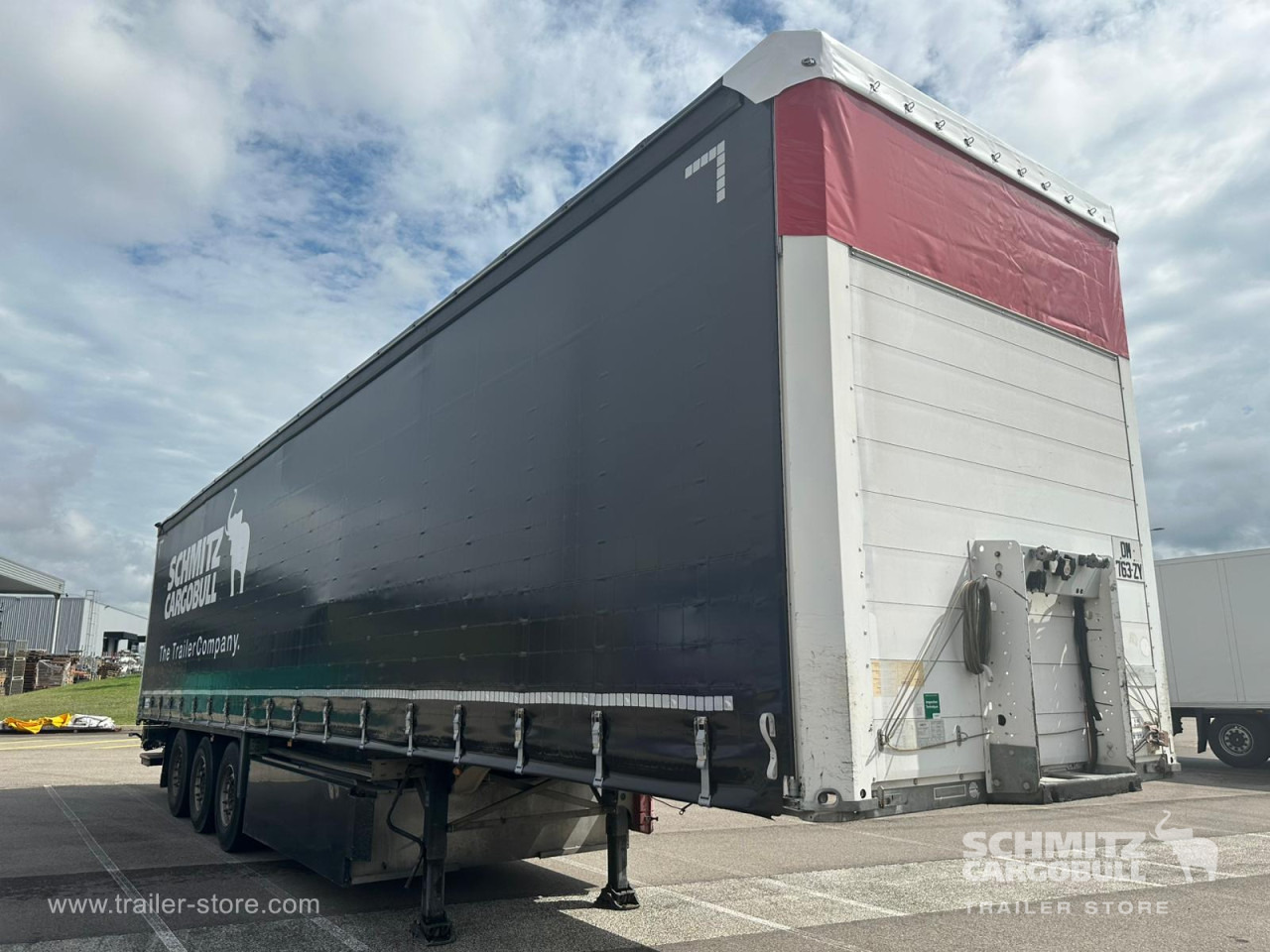 SCHMITZ Curtainsider Standard - Plachtový návěs: obrázek 1 SCHMITZ Curtainsider Standard - Plachtový návěs: obrázek 1