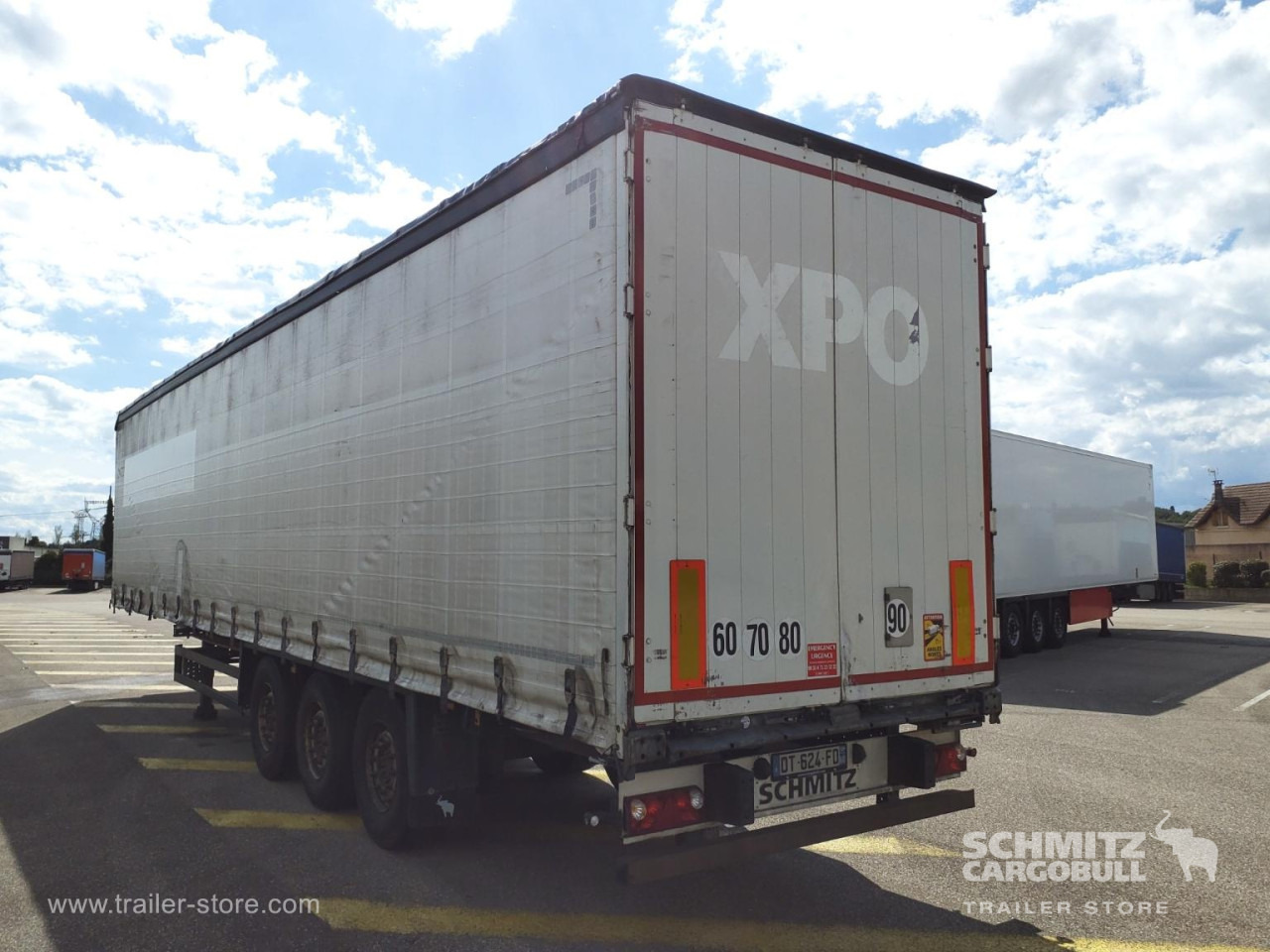 SCHMITZ Curtainsider Standard - Plachtový návěs: obrázek 3 SCHMITZ Curtainsider Standard - Plachtový návěs: obrázek 3