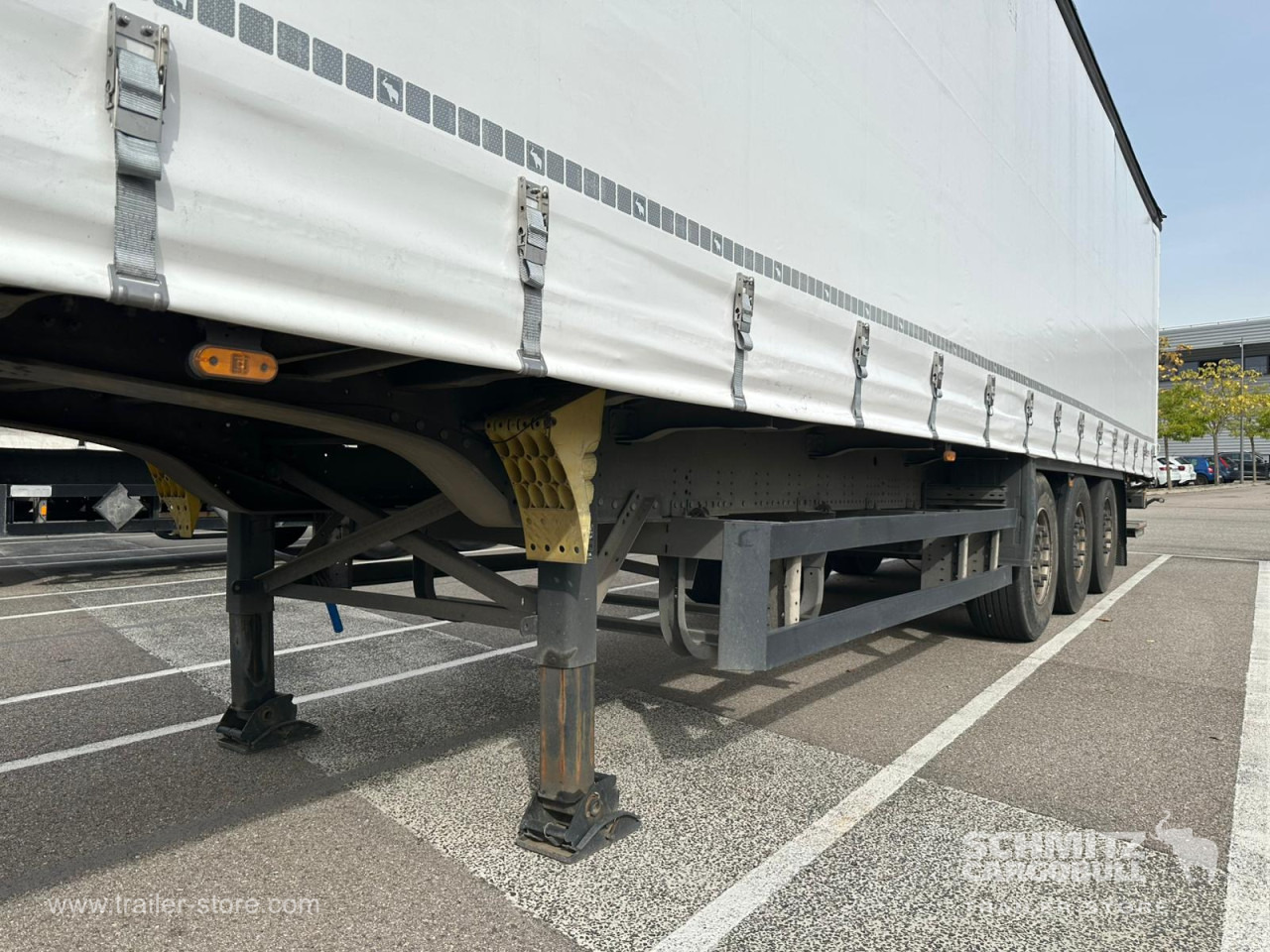 SCHMITZ Curtainsider Standard Taillift - Plachtový návěs: obrázek 2 SCHMITZ Curtainsider Standard Taillift - Plachtový návěs: obrázek 2
