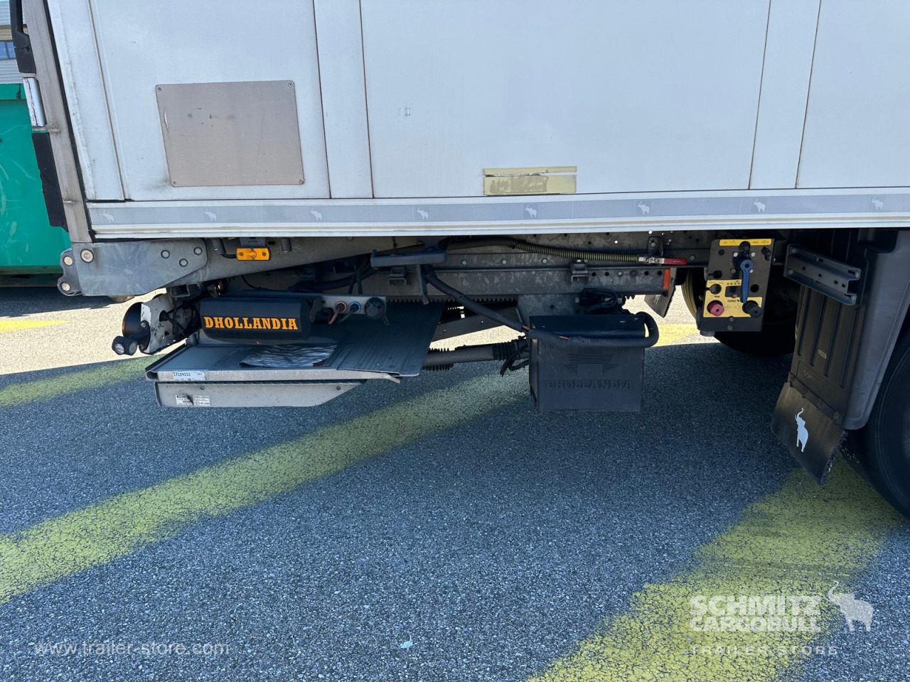 SCHMITZ Reefer Multitemp Double deck Taillift - Izotermický návěs: obrázek 2 SCHMITZ Reefer Multitemp Double deck Taillift - Izotermický návěs: obrázek 2