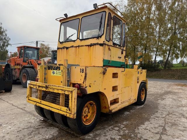 Hamm GRW 15 - Pneumatikový válec: obrázek 3 Hamm GRW 15 - Pneumatikový válec: obrázek 3