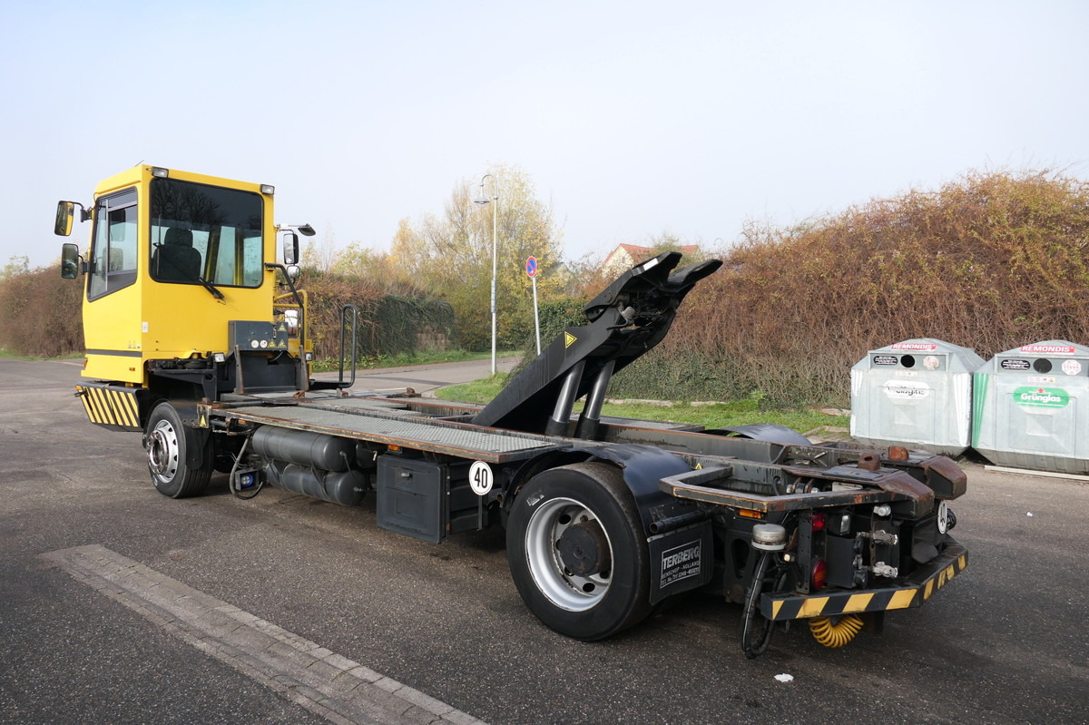 BC 182 Kamag Wiesel WBH 25 Umsetzfahrzeug - Kontejnérový podvozek/ Výměnná nástavba: obrázek 1 BC 182 Kamag Wiesel WBH 25 Umsetzfahrzeug - Kontejnérový podvozek/ Výměnná nástavba: obrázek 1