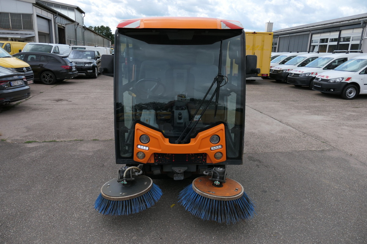 CN200 Sweeper - Zametací vůz: obrázek 2 CN200 Sweeper - Zametací vůz: obrázek 2