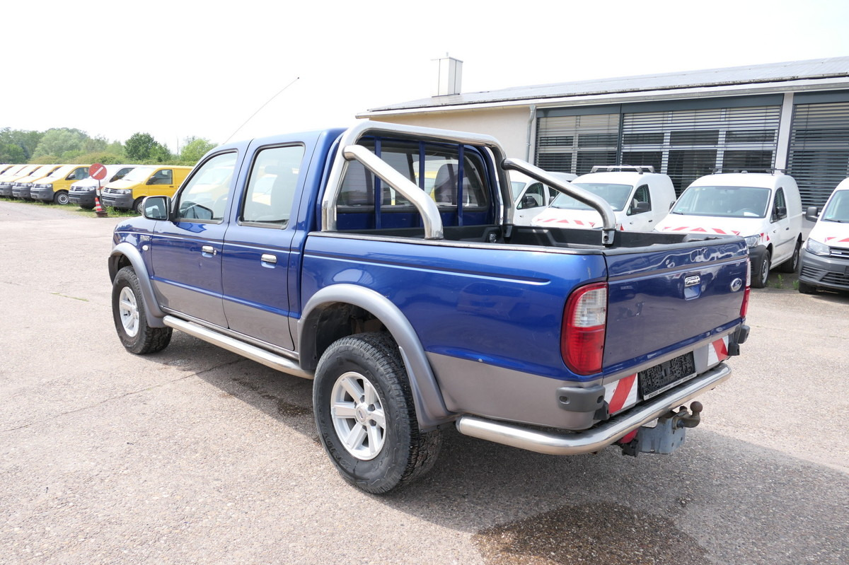 FORD Ranger 4x4 KLIMA AHK - Pick-up: obrázek 4 FORD Ranger 4x4 KLIMA AHK - Pick-up: obrázek 4