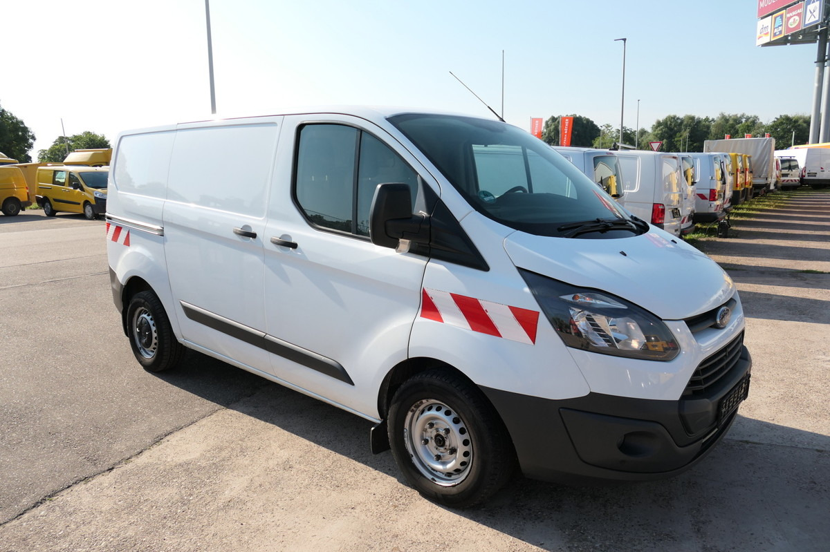 FORD Transit Custom 290 2.0 TDCi KLIMA TEMPOMAT AHK W - Malá dodávka: obrázek 2 FORD Transit Custom 290 2.0 TDCi KLIMA TEMPOMAT AHK W - Malá dodávka: obrázek 2