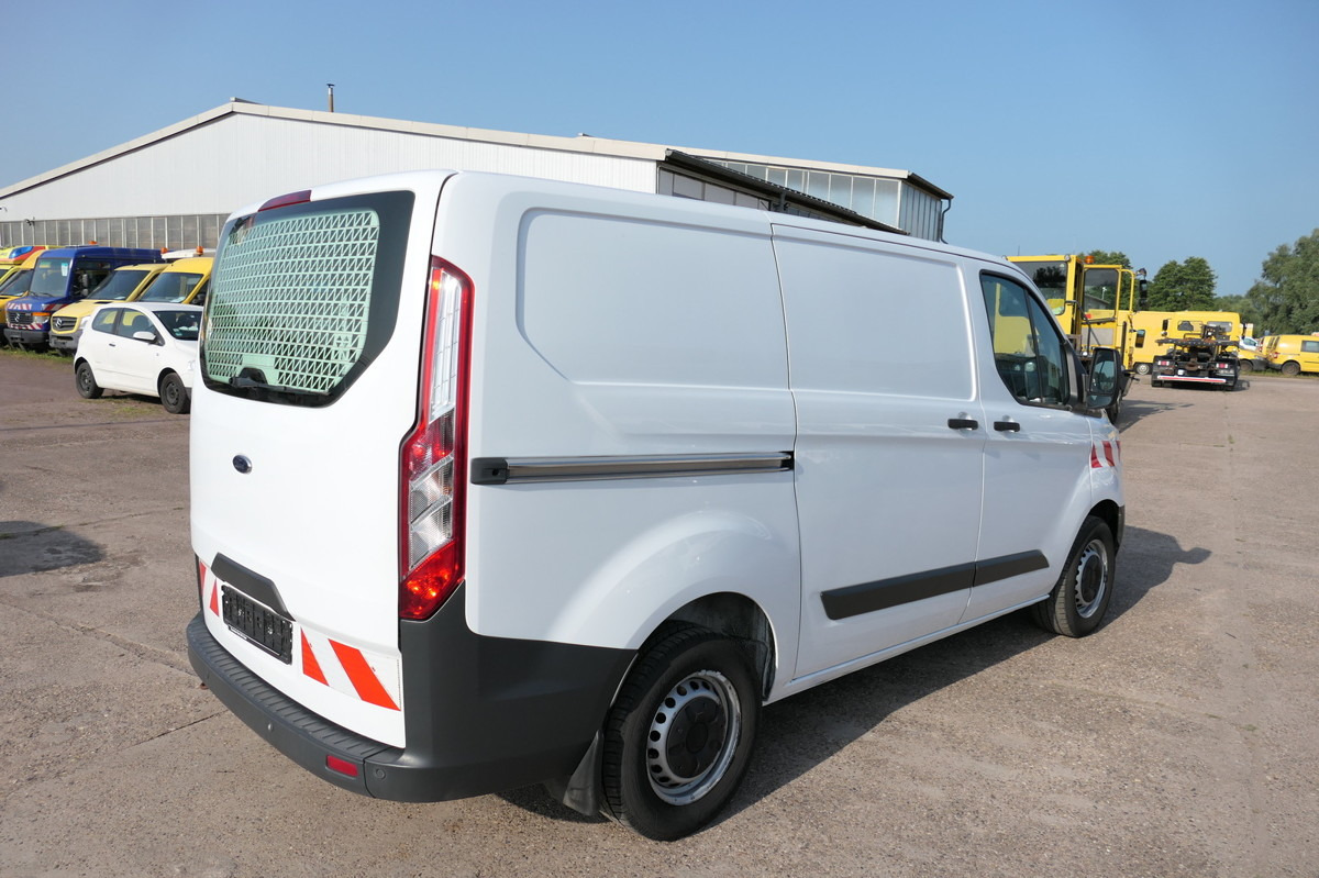 FORD Transit Custom 290 2.0 TDCi KLIMA WERKSTATTEINBA - Malá dodávka: obrázek 4 FORD Transit Custom 290 2.0 TDCi KLIMA WERKSTATTEINBA - Malá dodávka: obrázek 4