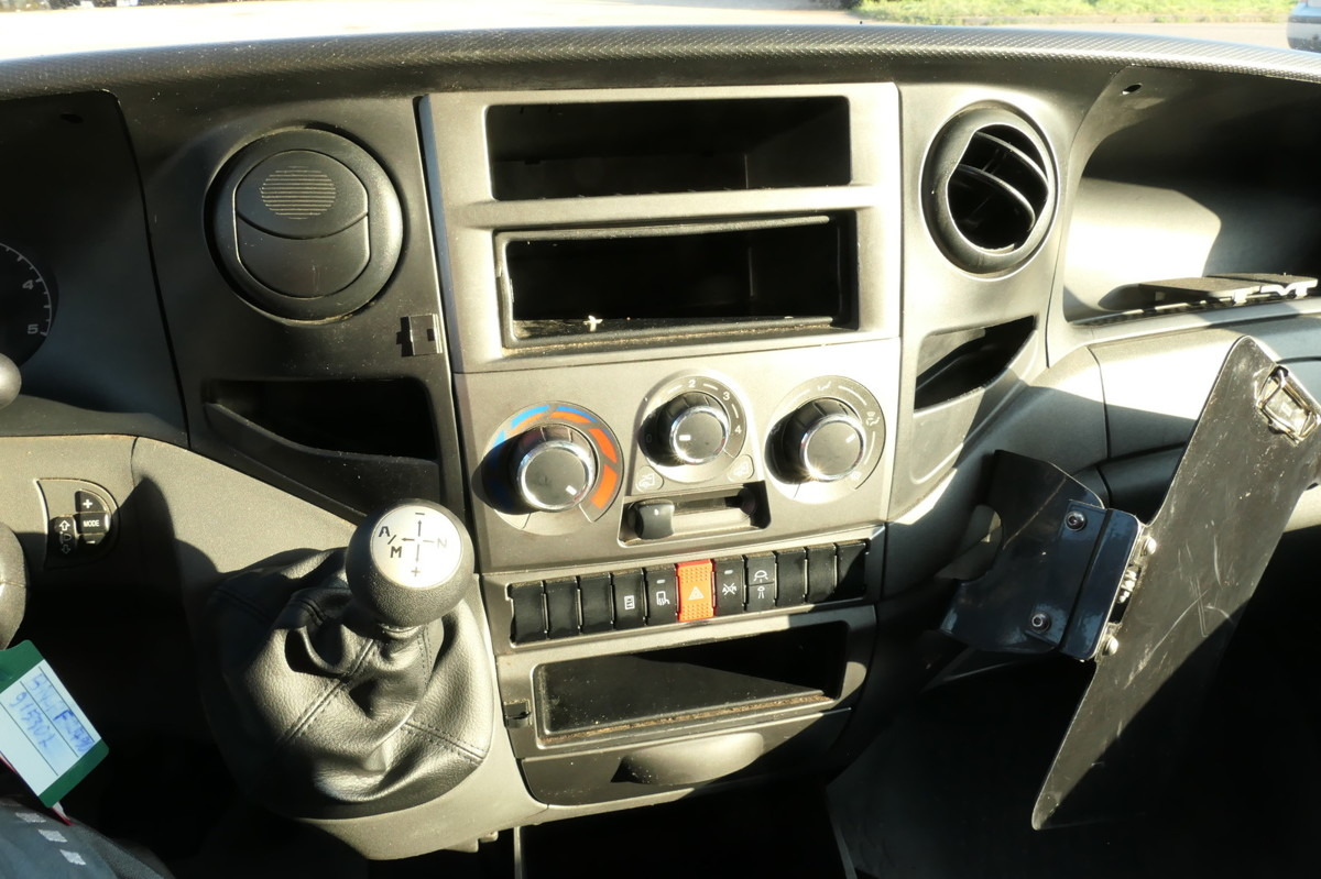 Dodávka skřín IVECO Daily 35 S11 C30C AUTOMATIK KAMERA Kurz KAMERA R: obrázek 7
