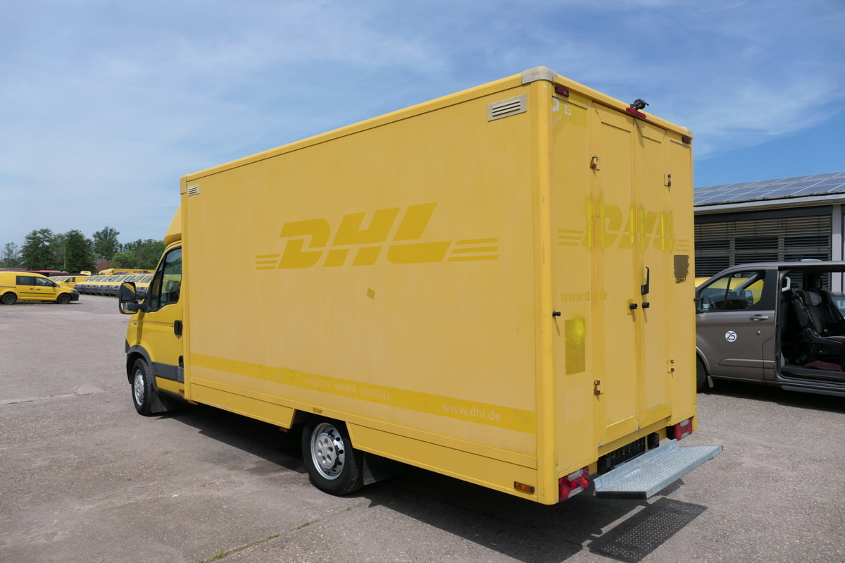 IVECO Daily 35 S11 C30C AUTOMATIK KAMERA Regale LUFT D - Dodávka skřín: obrázek 4 IVECO Daily 35 S11 C30C AUTOMATIK KAMERA Regale LUFT D - Dodávka skřín: obrázek 4