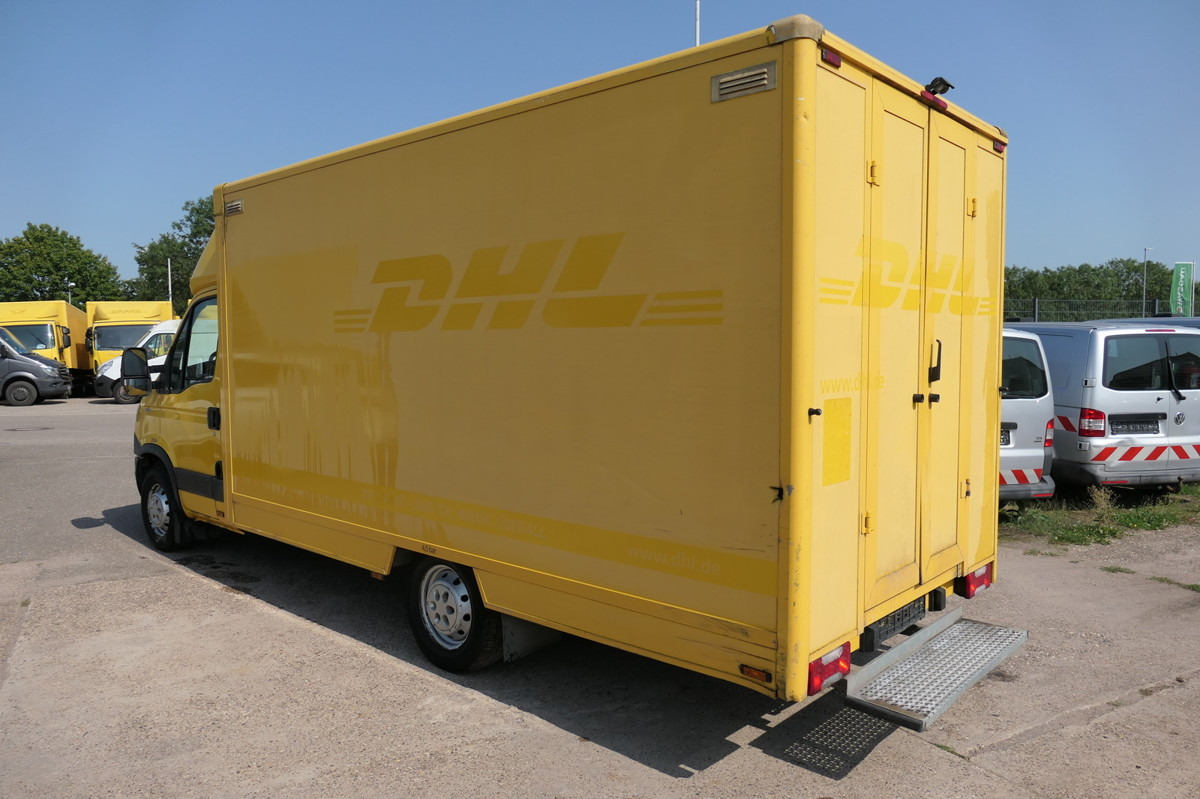 IVECO Daily 35 S11 C30C AUTOMATIK KAMERA Regale LUFT D - Dodávka skřín: obrázek 4 IVECO Daily 35 S11 C30C AUTOMATIK KAMERA Regale LUFT D - Dodávka skřín: obrázek 4