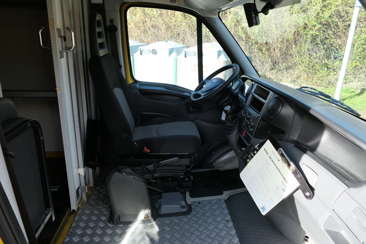 IVECO Daily 35 S11 C30C AUTOMATIK KAMERA Regale LUFT D - Dodávka skřín: obrázek 5 IVECO Daily 35 S11 C30C AUTOMATIK KAMERA Regale LUFT D - Dodávka skřín: obrázek 5