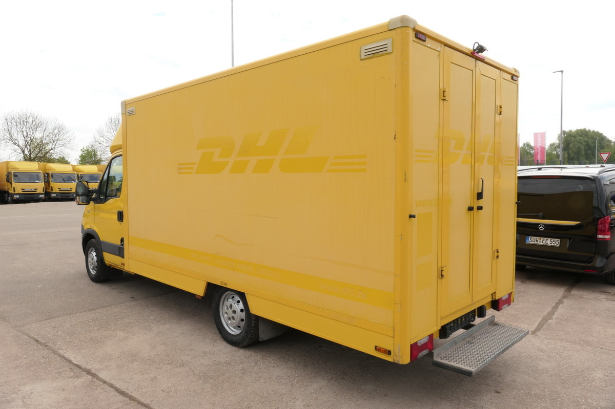 IVECO Daily 35 S11 C30C AUTOMATIK KAMERA Regale LUFT D - Dodávka skřín: obrázek 4 IVECO Daily 35 S11 C30C AUTOMATIK KAMERA Regale LUFT D - Dodávka skřín: obrázek 4