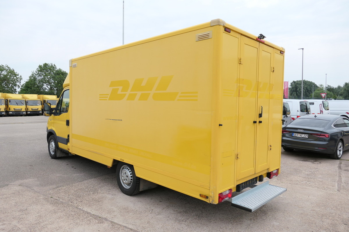IVECO Daily 35 S11 C30C AUTOMATIK KAMERA Regale LUFT D - Dodávka skřín: obrázek 4 IVECO Daily 35 S11 C30C AUTOMATIK KAMERA Regale LUFT D - Dodávka skřín: obrázek 4