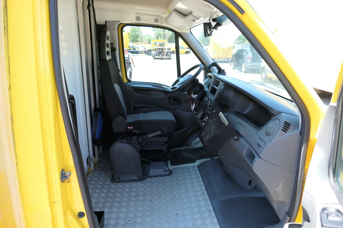 IVECO Daily 35 S11 C30C AUTOMATIK KAMERA Regale LUFT D - Dodávka skřín: obrázek 5 IVECO Daily 35 S11 C30C AUTOMATIK KAMERA Regale LUFT D - Dodávka skřín: obrázek 5