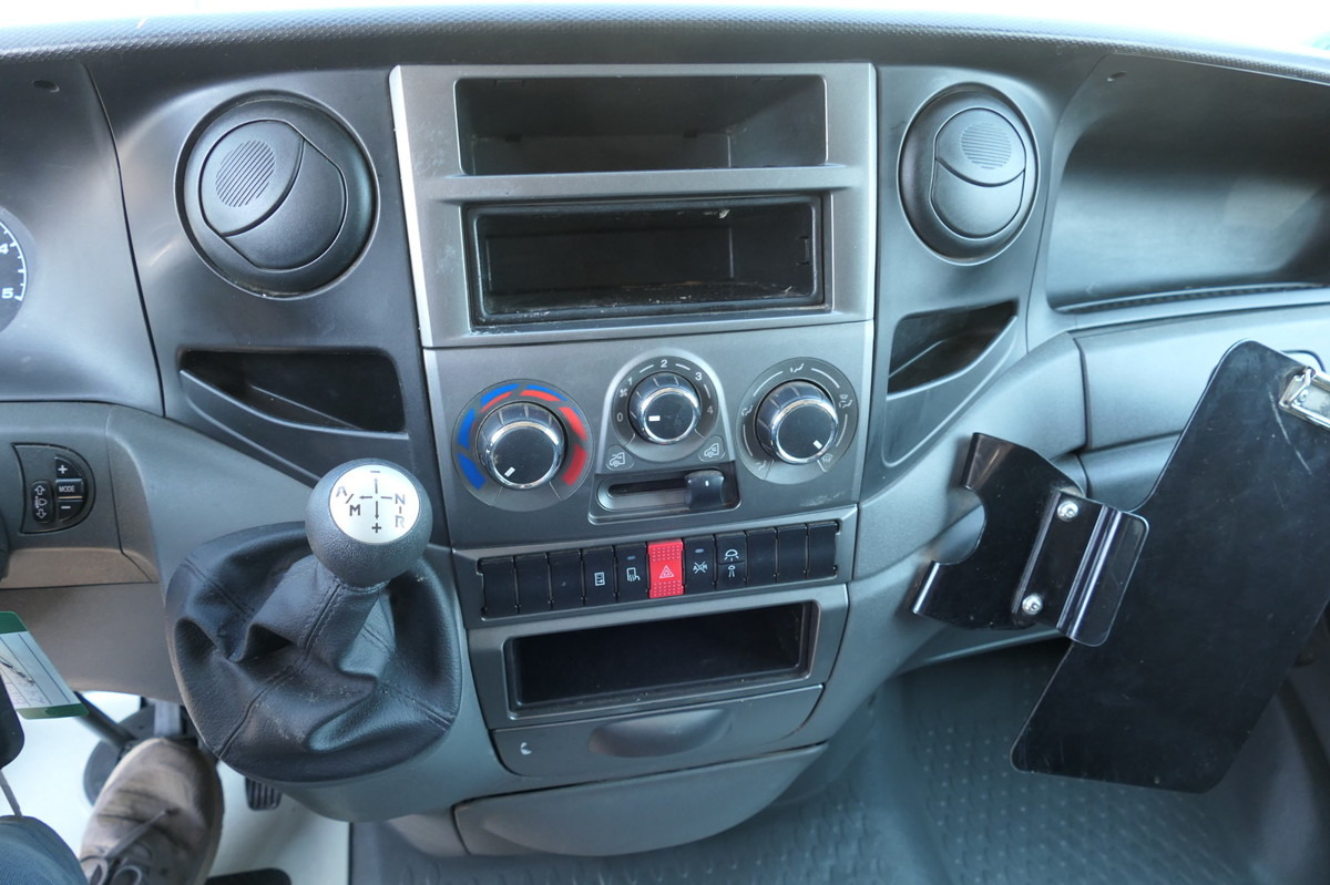 Dodávka skřín IVECO Daily 35 S11 C30C AUTOMATIK KAMERA Regale LUFT D: obrázek 10