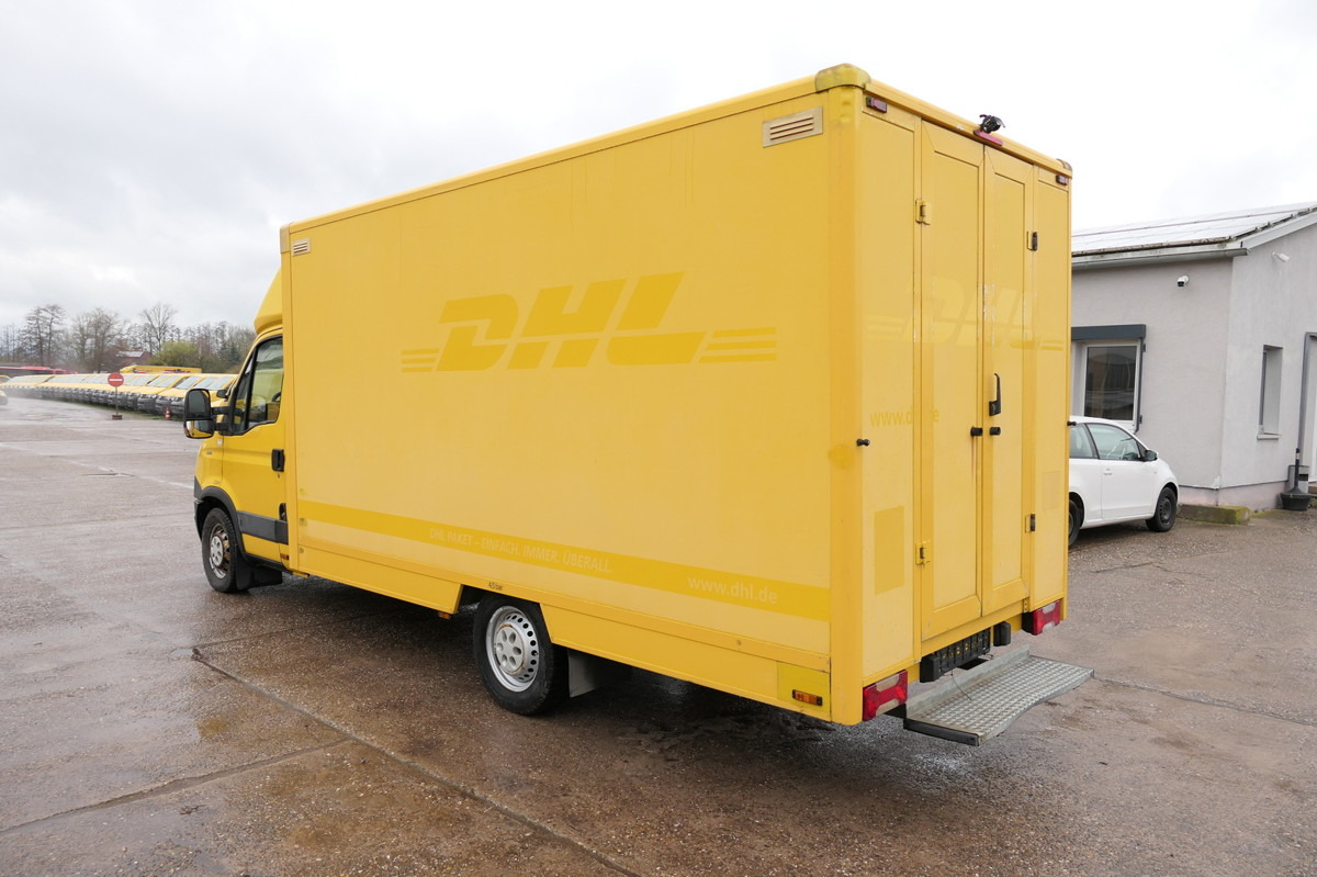 IVECO Daily 35 S11 C30C AUTOMATIK KAMERA Regale LUFT D - Dodávka skřín: obrázek 4 IVECO Daily 35 S11 C30C AUTOMATIK KAMERA Regale LUFT D - Dodávka skřín: obrázek 4