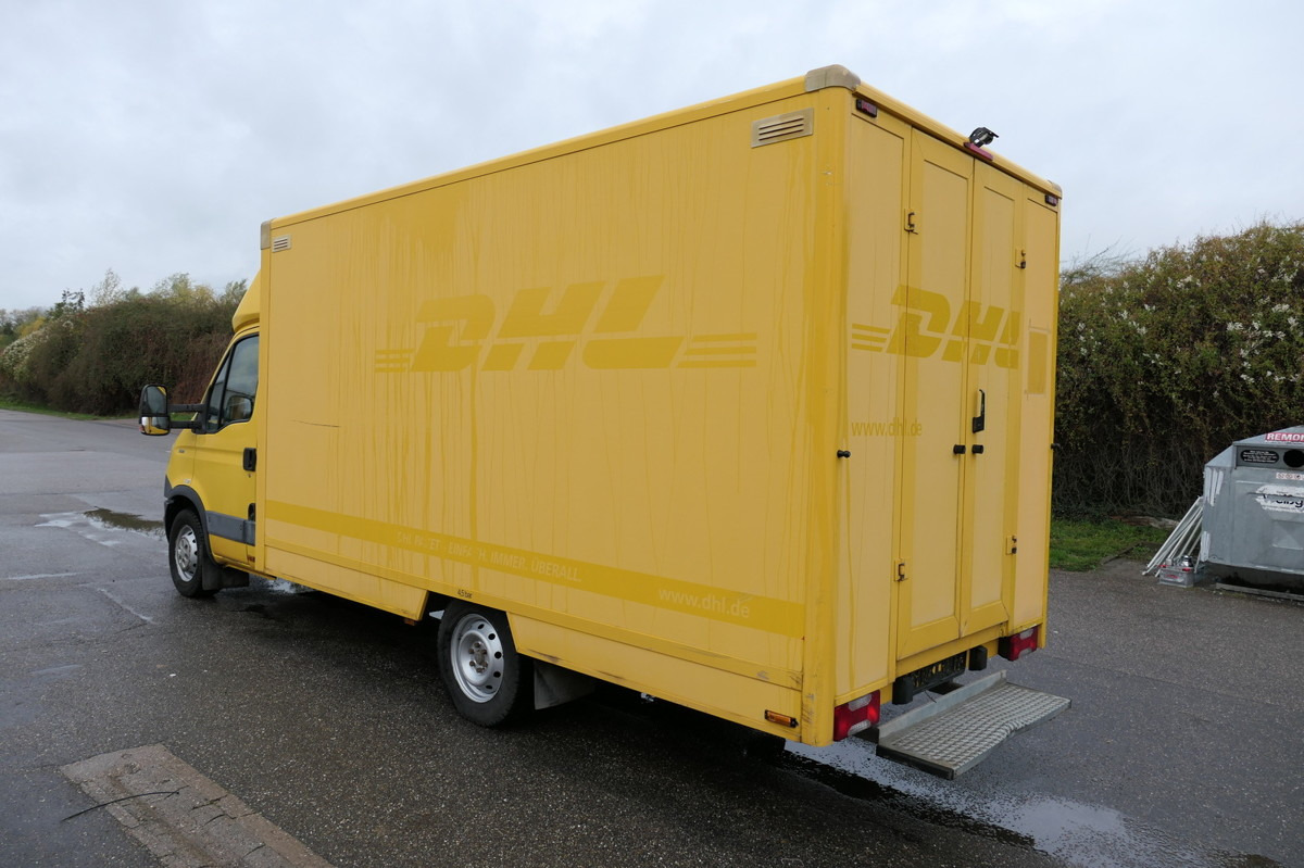 IVECO Daily 35 S11 C30C AUTOMATIK KAMERA Regale LUFT-E - Dodávka skřín: obrázek 4 IVECO Daily 35 S11 C30C AUTOMATIK KAMERA Regale LUFT-E - Dodávka skřín: obrázek 4