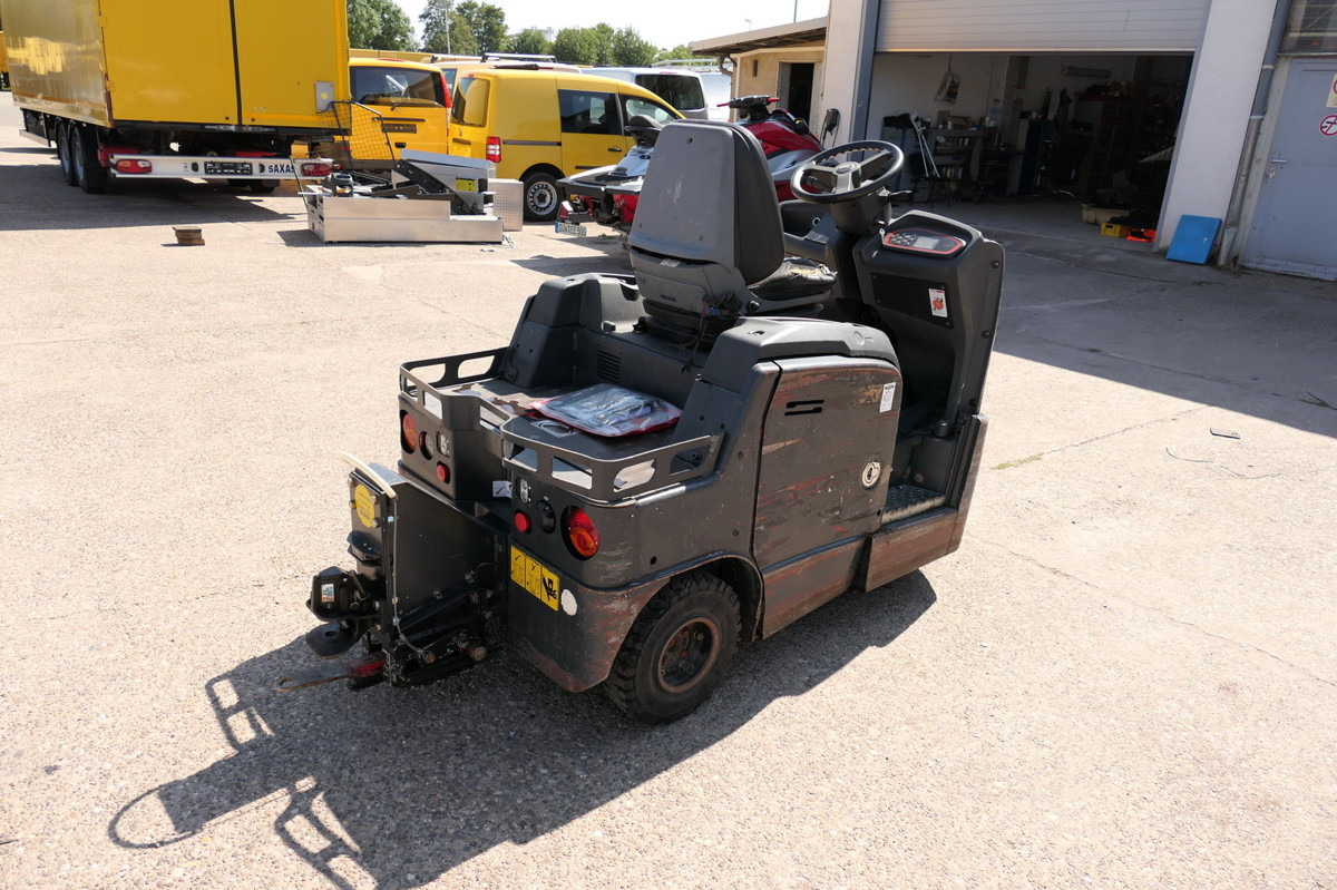 LINDE P 60 Z Schlepper Batterie 16/2019 3-Rad - Elektrický tahač: obrázek 3 LINDE P 60 Z Schlepper Batterie 16/2019 3-Rad - Elektrický tahač: obrázek 3