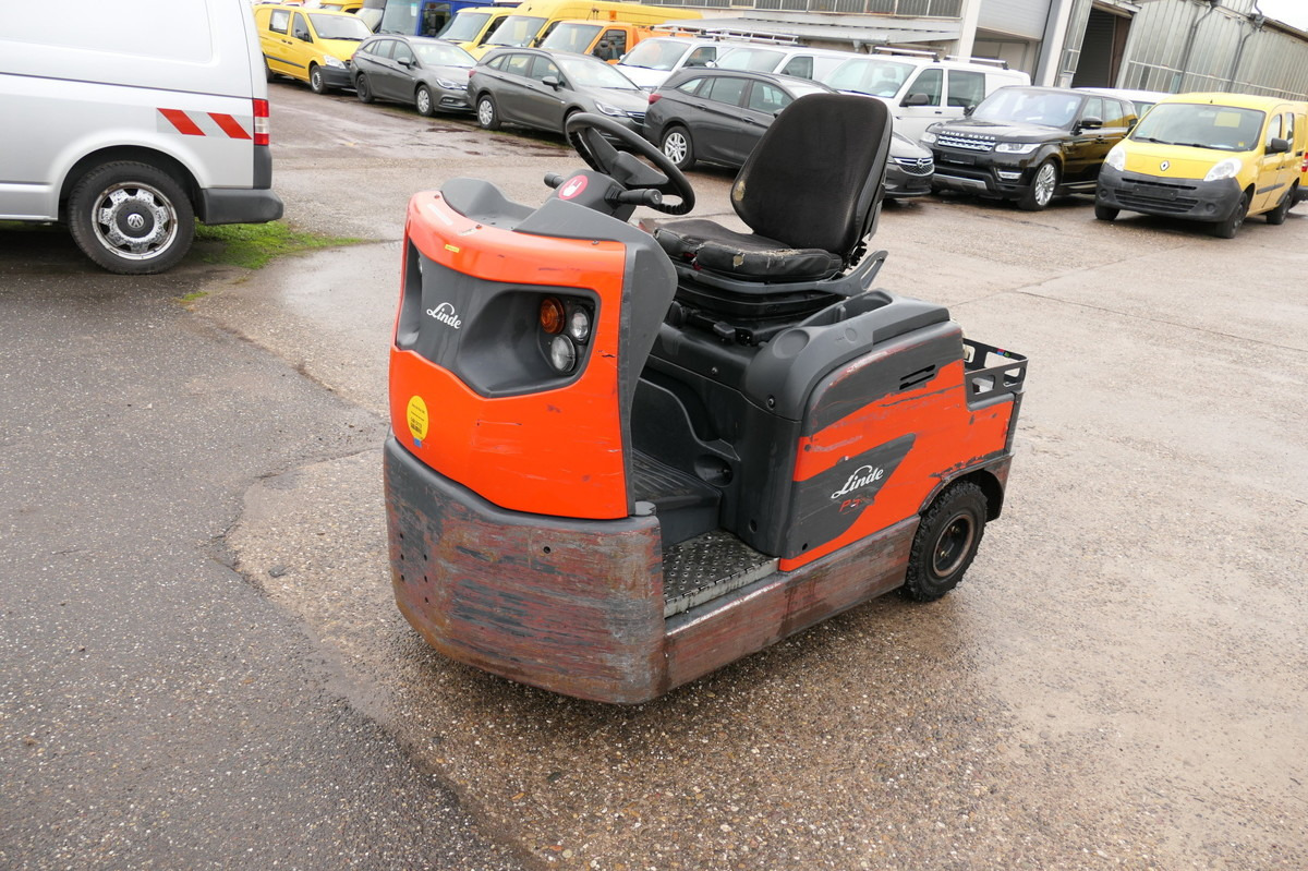 LINDE P 60 Z Schlepper Batterie 25/2017 - Elektrický tahač: obrázek 1 LINDE P 60 Z Schlepper Batterie 25/2017 - Elektrický tahač: obrázek 1