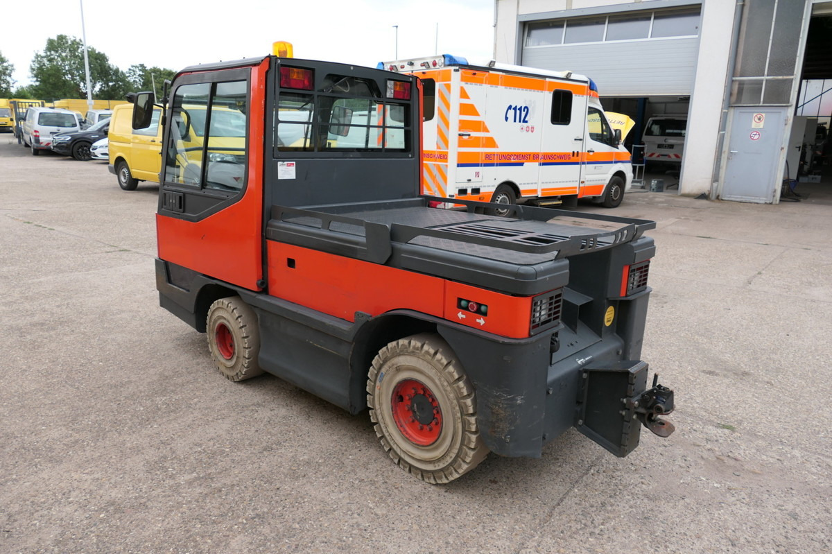 LINDE P250 Schlepper AHK Batterie 10/2022 Schiebetüren - Elektrický tahač: obrázek 4 LINDE P250 Schlepper AHK Batterie 10/2022 Schiebetüren - Elektrický tahač: obrázek 4