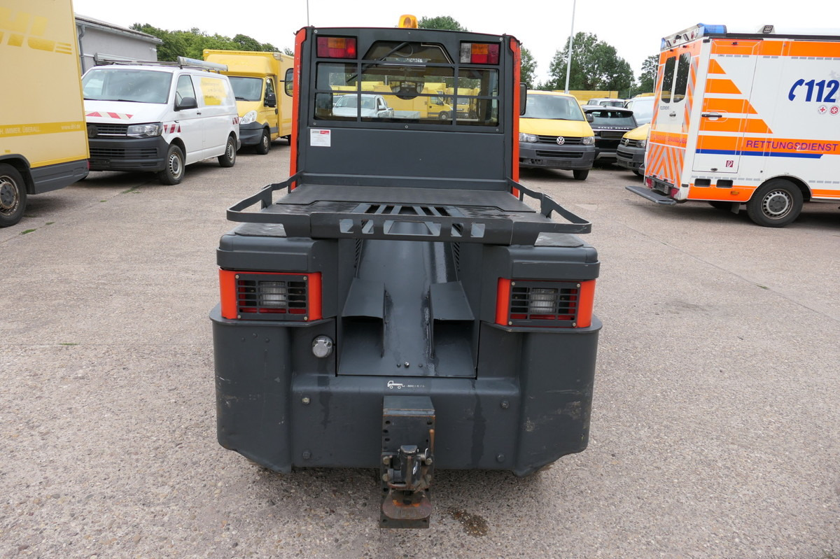 LINDE P250 Schlepper AHK Batterie 24/2021 Schiebetüren - Elektrický tahač: obrázek 5 LINDE P250 Schlepper AHK Batterie 24/2021 Schiebetüren - Elektrický tahač: obrázek 5