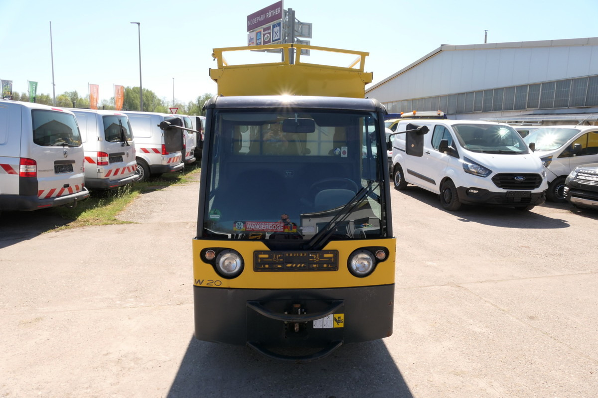 LINDE W20 Schlepper Tractive Batterie 11/2020 - Elektrický tahač: obrázek 2 LINDE W20 Schlepper Tractive Batterie 11/2020 - Elektrický tahač: obrázek 2