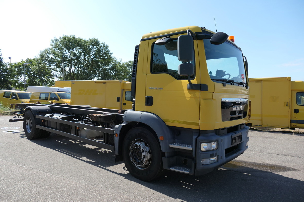 MAN TGM 18.290 LLLC Umsetzfahrzeug KLIMA AHK - Kontejnérový podvozek/ Výměnná nástavba: obrázek 2 MAN TGM 18.290 LLLC Umsetzfahrzeug KLIMA AHK - Kontejnérový podvozek/ Výměnná nástavba: obrázek 2