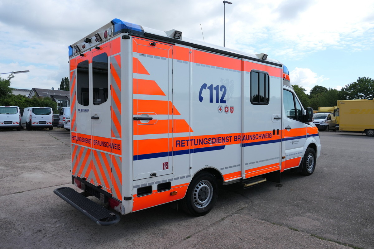 MERCEDES-BENZ 319 Sprinter 6-Zylinder Rettungswagen Strobel - Pohotovostní vůz: obrázek 3 MERCEDES-BENZ 319 Sprinter 6-Zylinder Rettungswagen Strobel - Pohotovostní vůz: obrázek 3