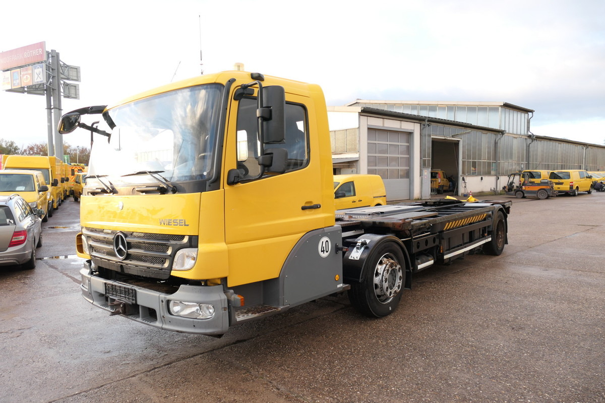 MERCEDES-BENZ KAMAG WBH 25 Wiesel Terberg Umsetzfahrz. Sattelk - Kontejnérový podvozek/ Výměnná nástavba: obrázek 4 MERCEDES-BENZ KAMAG WBH 25 Wiesel Terberg Umsetzfahrz. Sattelk - Kontejnérový podvozek/ Výměnná nástavba: obrázek 4