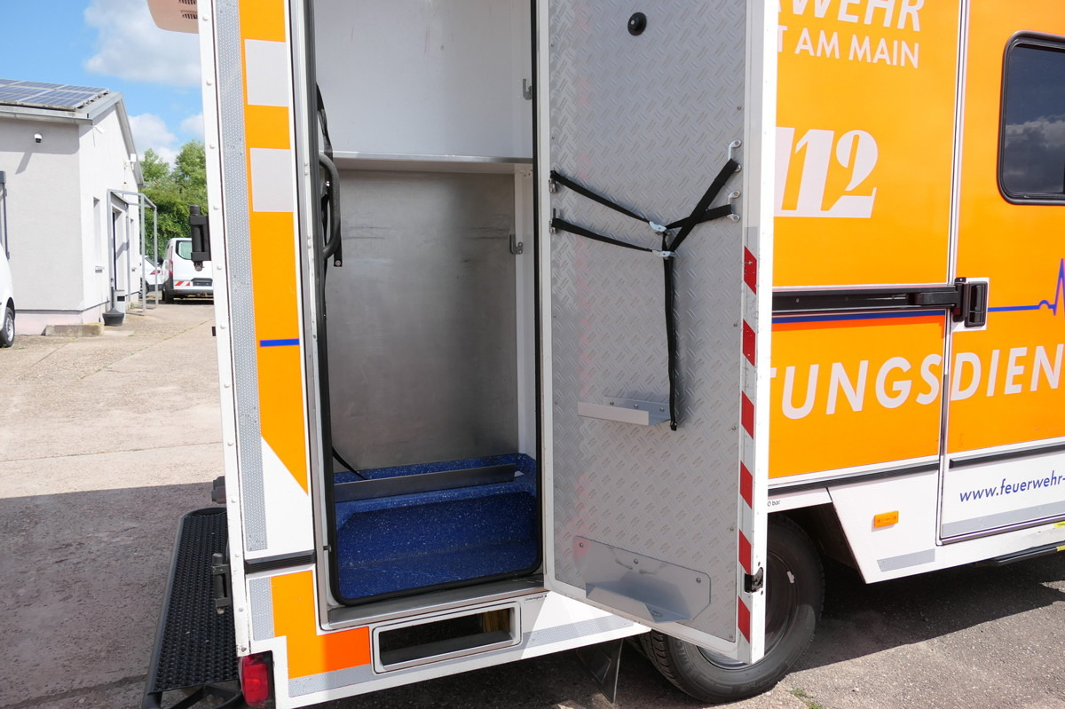 Pohotovostní vůz MERCEDES-BENZ Sprinter 519 CDI Klima Krankenwagen Fahrtec Aufb: obrázek 9