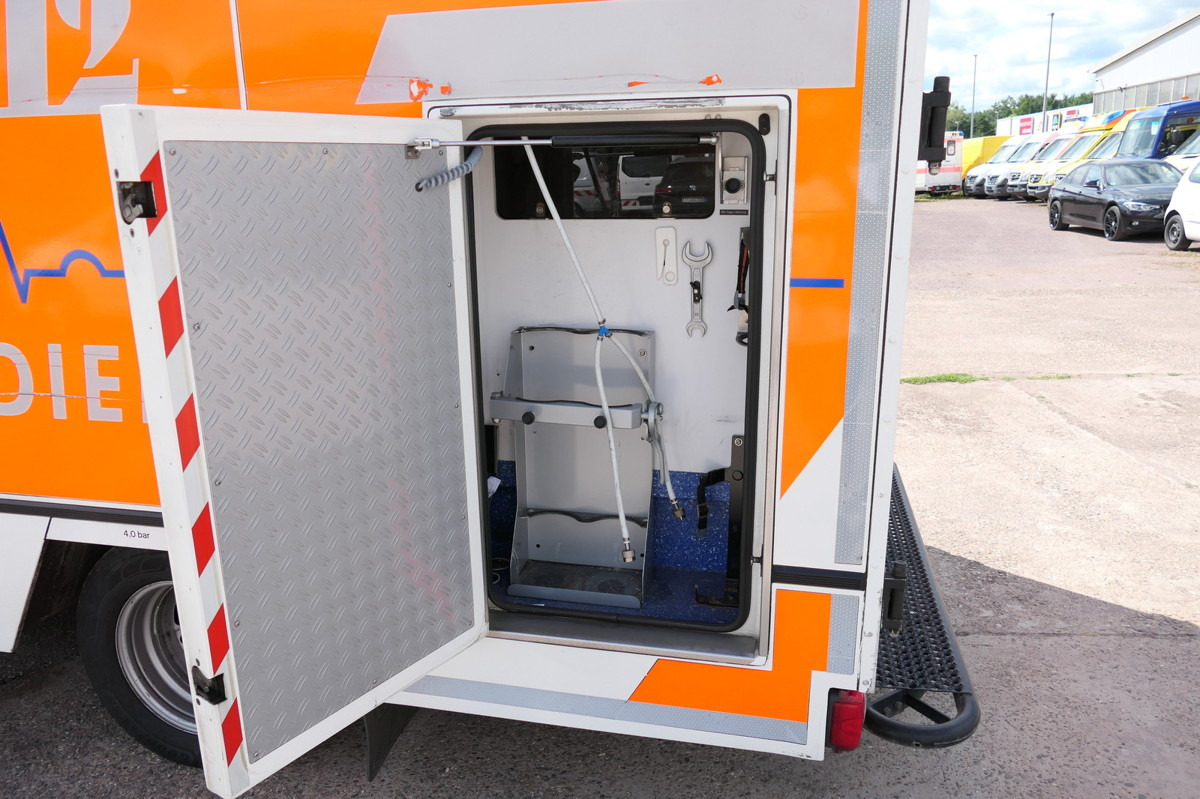 Pohotovostní vůz MERCEDES-BENZ Sprinter 519 CDI Klima Krankenwagen Fahrtec Aufb: obrázek 8