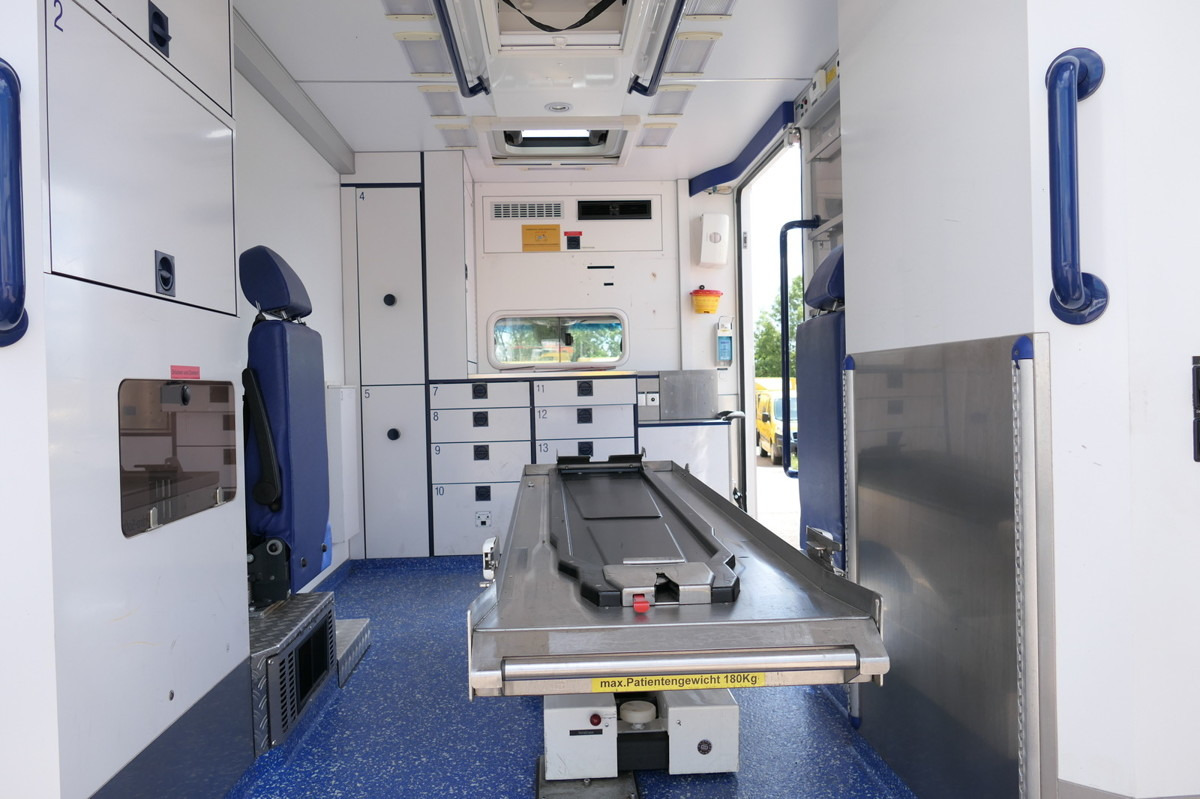 Pohotovostní vůz MERCEDES-BENZ Sprinter 519 CDI Klima Krankenwagen Fahrtec Aufb: obrázek 6