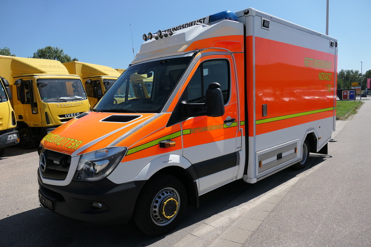MERCEDES-BENZ Sprinter 519 CDI Klima Krankenwagen - Pohotovostní vůz: obrázek 2 MERCEDES-BENZ Sprinter 519 CDI Klima Krankenwagen - Pohotovostní vůz: obrázek 2