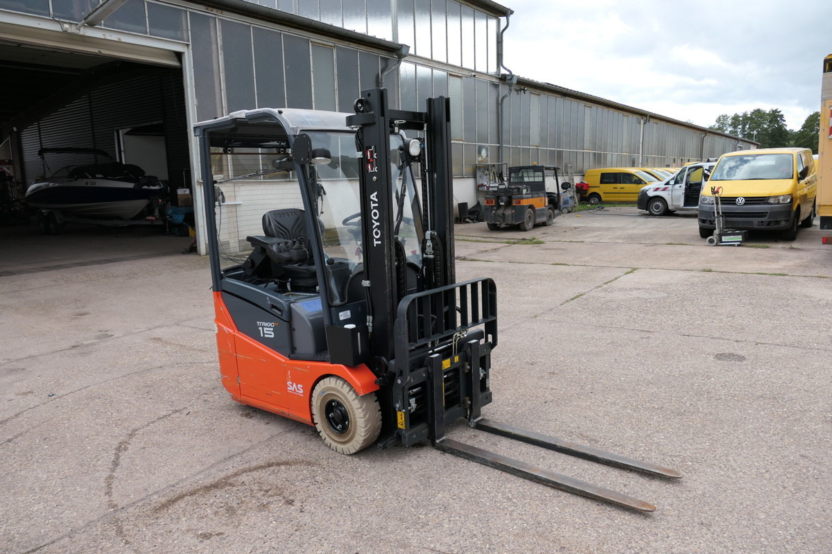 TOYOTA 7 FBEST 15 - Elektrický vysokozdvižný vozík: obrázek 2 TOYOTA 7 FBEST 15 - Elektrický vysokozdvižný vozík: obrázek 2