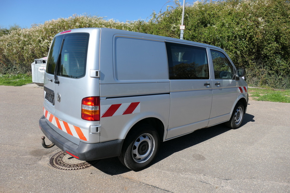 VW T5 Transporter 2.0 TDI 4Motion Flügeltür Klima A - Malá dodávka: obrázek 4 VW T5 Transporter 2.0 TDI 4Motion Flügeltür Klima A - Malá dodávka: obrázek 4