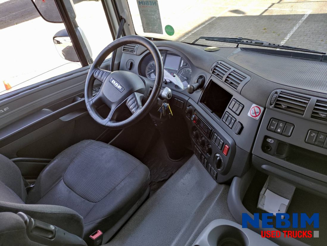 DAF CF 320 4x2 - 440.565 km - Plachtový nákladní auto: obrázek 5 DAF CF 320 4x2 - 440.565 km - Plachtový nákladní auto: obrázek 5
