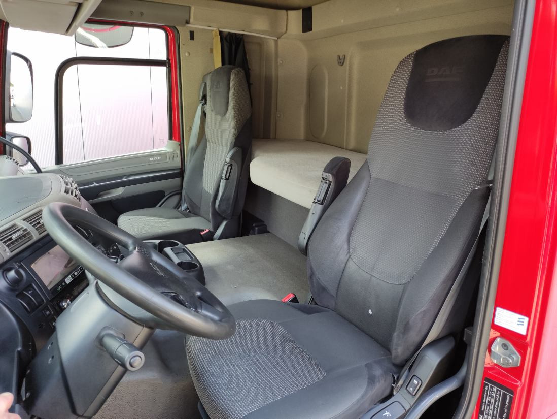 DAF CF 85.410 4x2 Spacecab - Skříňový nákladní auto: obrázek 5 DAF CF 85.410 4x2 Spacecab - Skříňový nákladní auto: obrázek 5