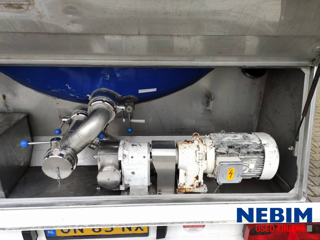 Feldbinder TSA 33.3-3 Unibloc pump electr - 3 comp. 8.000 / 2 2.500 / 3.000 Ltr. - Cisternový návěs: obrázek 3 Feldbinder TSA 33.3-3 Unibloc pump electr - 3 comp. 8.000 / 2 2.500 / 3.000 Ltr. - Cisternový návěs: obrázek 3